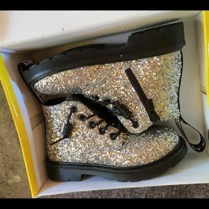 Sparkly toddler boots